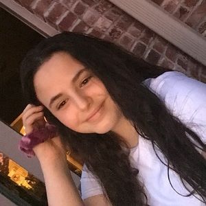 Meet your Posher, Emilie